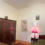 Bright, Spacious Classic In The Center *